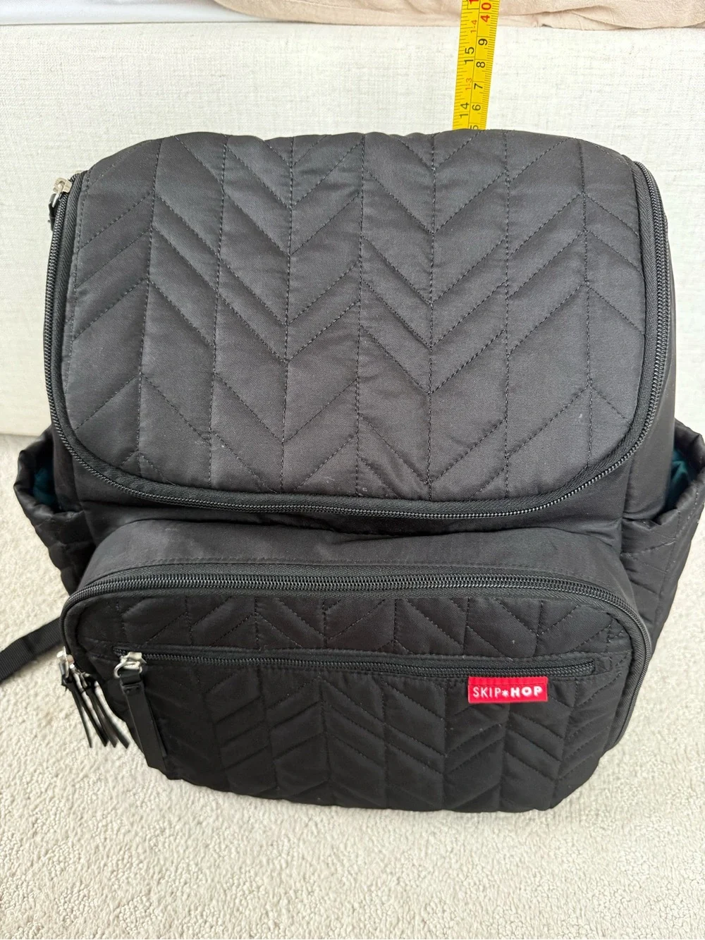 Skip Hop quilted black